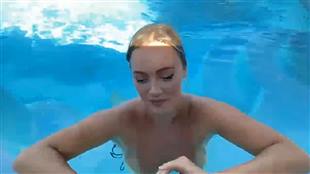 adriana_split Pool Show mfc