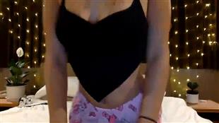 miss_emiko Thong Ass Flash mfc