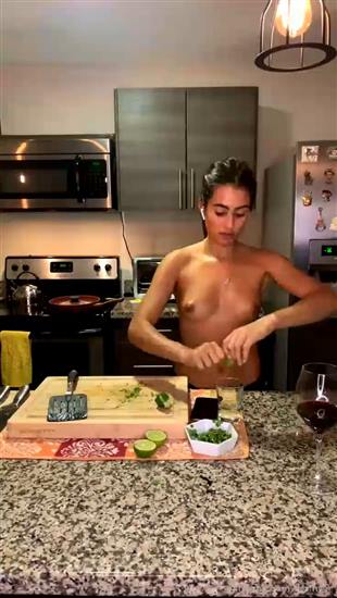 kathycr Topless Cooking Onlyfans