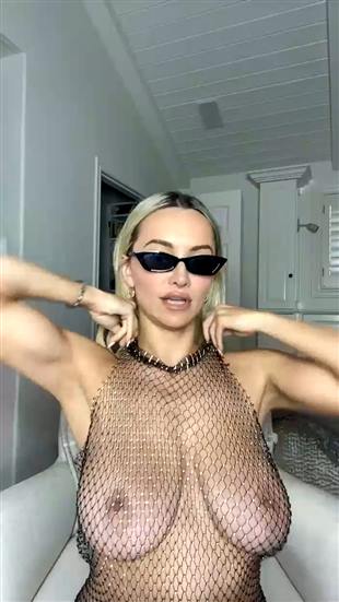 LindseyPelas Blonde Big Boobs Onlyfans