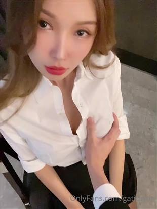 GatitaYan Secretary Video Onlyfans