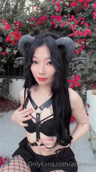 Atlaseuu Cosplay Outfit Onlyfans