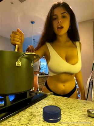 Matildem Kitchen Show Onlyfans