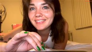 queencassidyy Chaturbate Flash Boobs