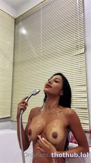 mala_deer Shower Boobs Onlyfans