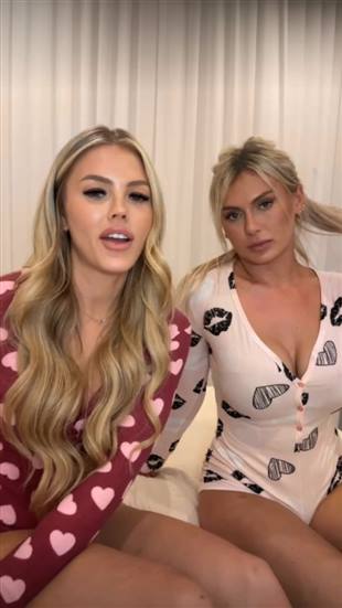 scarlettkissesxo Friend Livestream Onlyfans