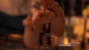 effylowell_ Feet Cam Jerk Cock Chaturbate