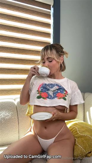 SaraUnderwood Cup of Tea Onlyfans
