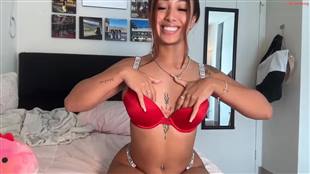 gigglygianni Chaturbate Lotion Boobs Nipslips