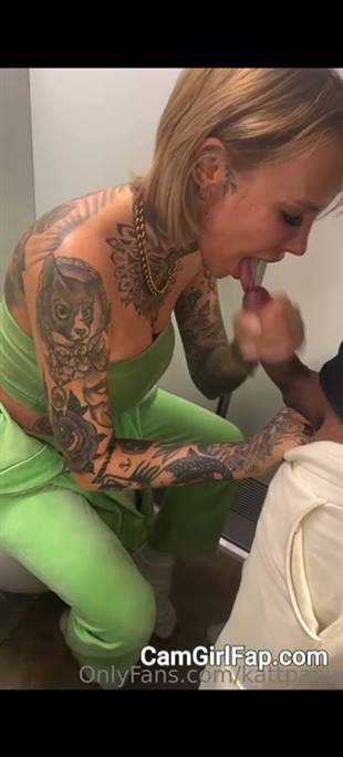 Kattpaow Onlyfans Airplane Blowjob Video