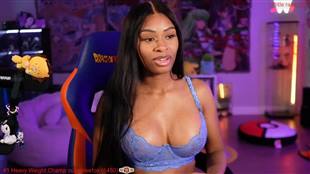 lovezia 250103 Boobs Flash Video mfc