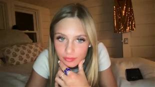 carlybora Teen Show Tits Chaturbate